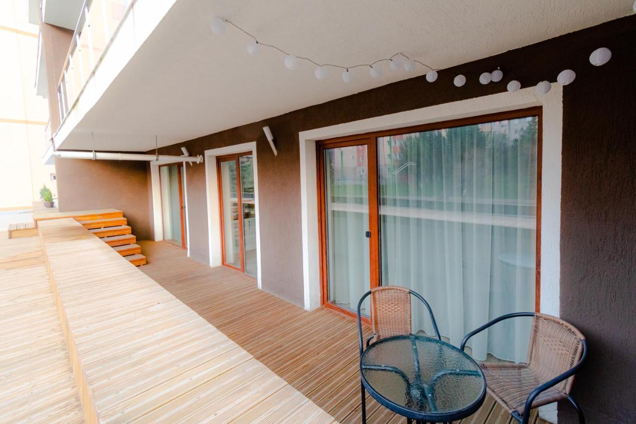 Transylvanian Apt. W/ Lrg. Terrace And Parking - Karpatenhaus Brasov Luaran gambar